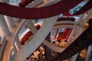 Travel Gifts or Travel for Gifts? / Crate & Barrel, Chicago - (c) 2006 Ted Grellner Travel Gifts or Travel for Gifts? / Pottery Barn, Chicago - (c) 2006 Ted Grellner